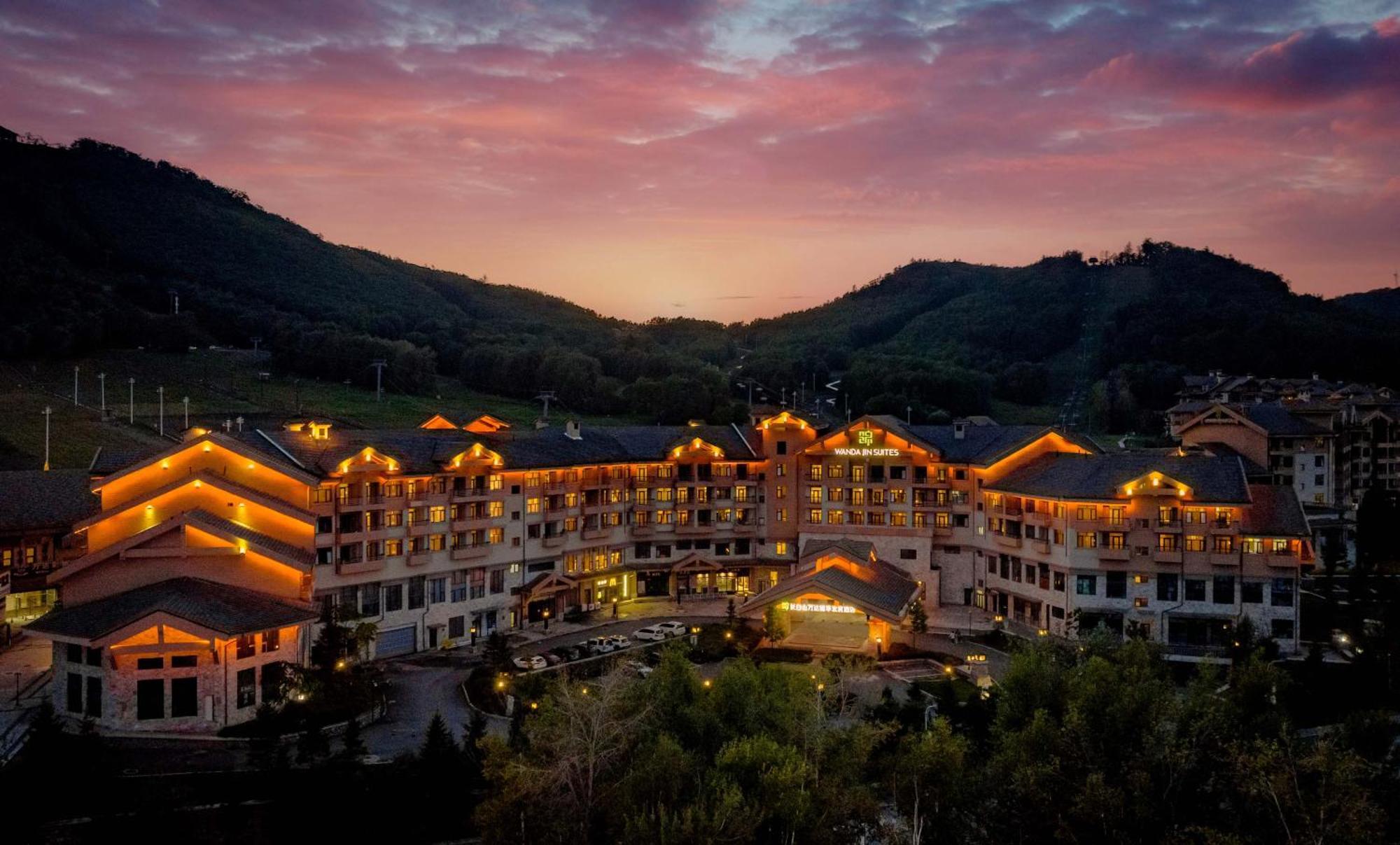 Wanda Jin Suites Changbaishan Fusong Exterior foto